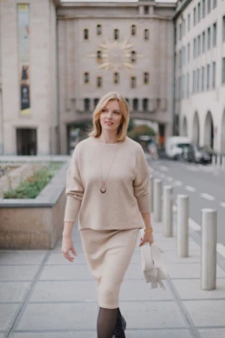 Lenaline Patterns Alex Sweatshirt & Dress PDF (Beginner) 15 Lenaline Patterns Alex Sweatshirt & Dress PDF (Beginner) -CELOVE Clothing Shop image 49774.1571144749